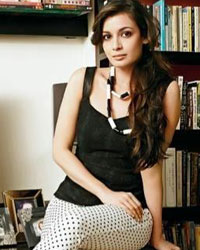 Dia Mirza